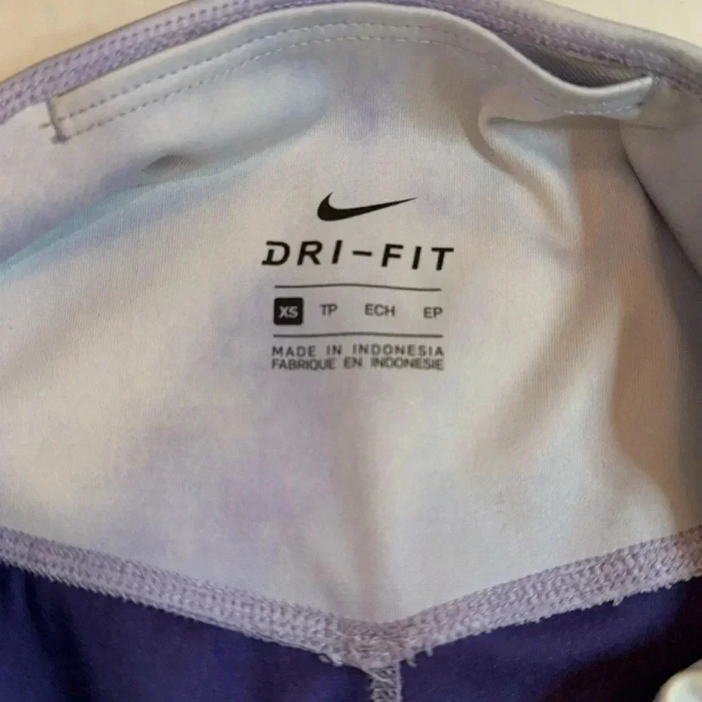 Nike Icon Clash Cropped Leggings Workout Training Light Thistle Purple